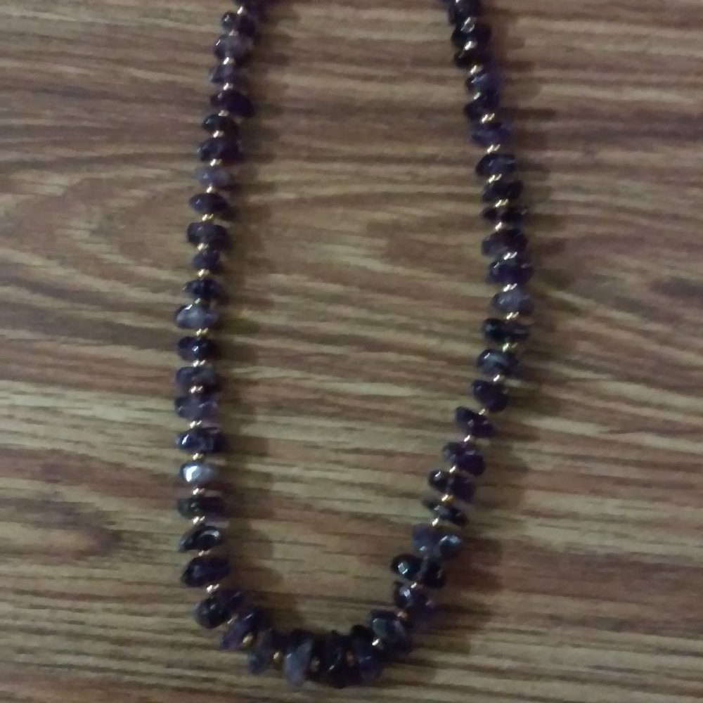 Choker Necklace Purple and Gold Beads Strong Magnetic Closure Perfect Condition
